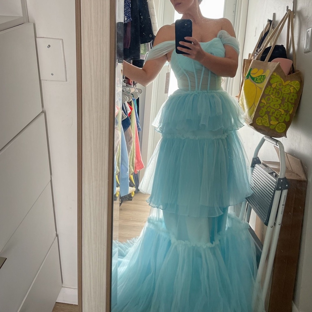 Elegant Tiered Dress in Blue